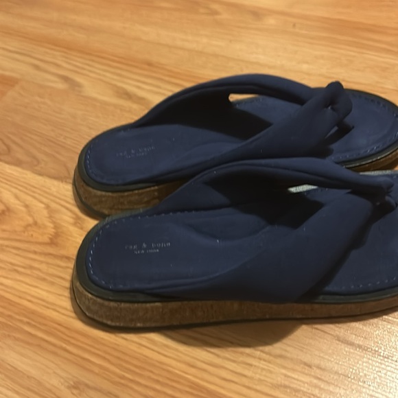 RAG & Bone Parque Flip Flops Sandals Padded Straps blue Neoprene Women Sz 35 - Picture 3 of 7